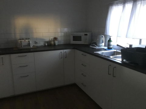 35 Trevena Road - Accommodation Rockhampton 5