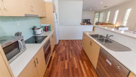 South Shores Villa 31 - South Shores Normanville - Accommodation Rockhampton 4