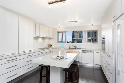 Esplanade Escape - Accommodation Rockhampton 36