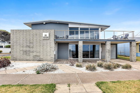 Esplanade Escape - Accommodation Rockhampton 30