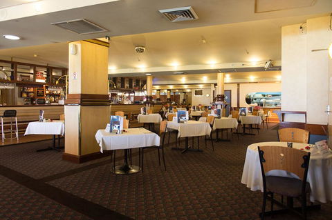 Grand Tasman Hotel - Accommodation Rockhampton 1