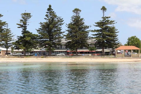 Grand Tasman Hotel - Accommodation Rockhampton 34