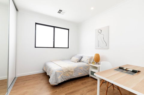 Brand New Affordable Luxury 3 Bedroom 3 Bathrooms House Close To Adelaide City, Chinatown, Beach, Adelaide Airport - Accommodation Rockhampton 8