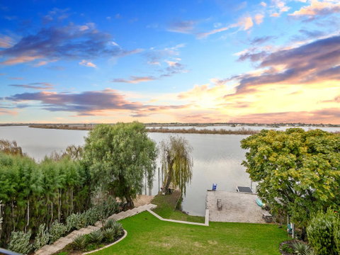 Muse On The Murray - Accommodation Rockhampton 14