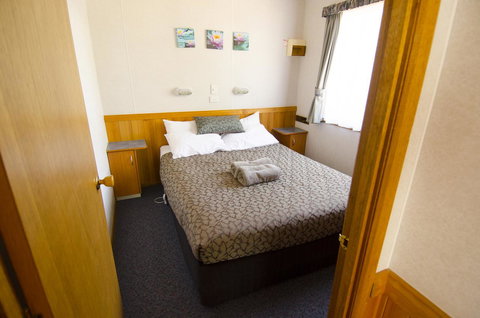 Lakeside Tourist Park - Accommodation Rockhampton 14