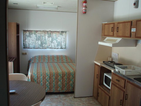 Lakeside Tourist Park - Accommodation Rockhampton 13
