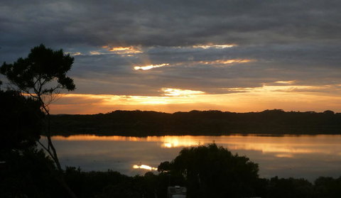 Lakeside Tourist Park - Accommodation Rockhampton 12