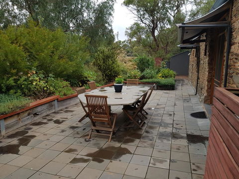 William Hunt's Retreat - Cypress Studio - Accommodation Rockhampton 6