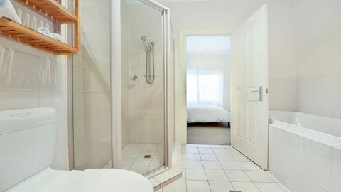 GOUGER 265 - Accommodation Rockhampton 11
