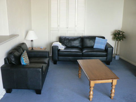 South Esplanade Apartment - Accommodation Rockhampton 4