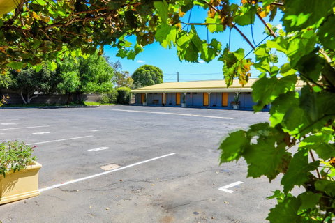 Country Roads Motor Inn Naracoorte - Accommodation Rockhampton 30