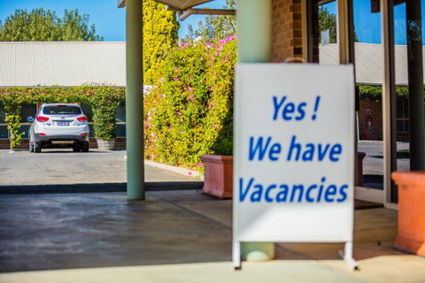 Country Roads Motor Inn Naracoorte - Accommodation Rockhampton 22