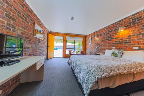 Country Roads Motor Inn Naracoorte - Accommodation Rockhampton 4
