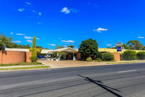 Country Roads Motor Inn Naracoorte - Accommodation Rockhampton 11