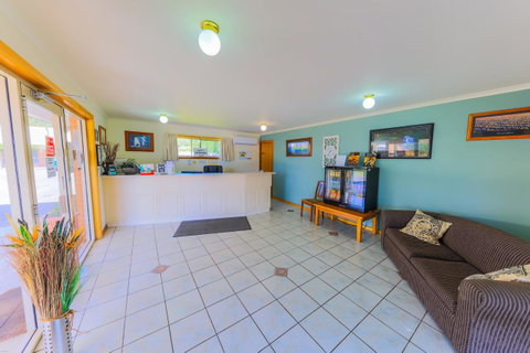 Country Roads Motor Inn Naracoorte - Accommodation Rockhampton 14