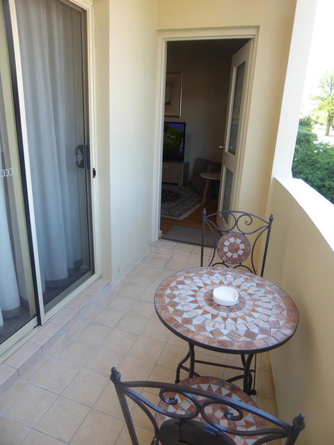 ADELAIDE CENTRAL APARTMENT - 3BR, 2BATH & CARPARK - Accommodation Rockhampton 20