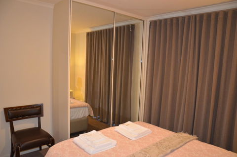 ADELAIDE CENTRAL APARTMENT - 3BR, 2BATH & CARPARK - Accommodation Rockhampton 12