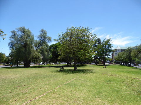 ADELAIDE CENTRAL APARTMENT - 3BR, 2BATH & CARPARK - Accommodation Rockhampton 31