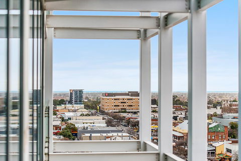 Stylish And Comfortable, Views Over Gouger St! - Accommodation Rockhampton 13