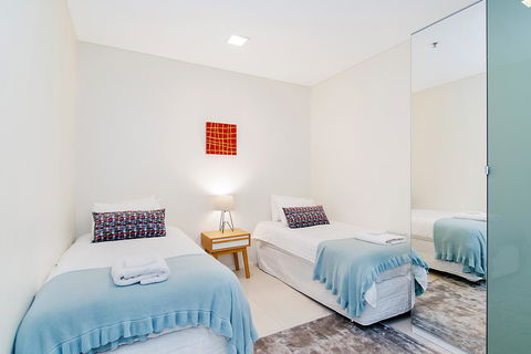 Stylish And Comfortable, Views Over Gouger St! - Accommodation Rockhampton 12