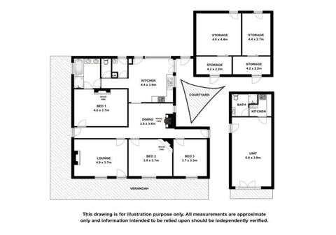 Court House - Studio - Accommodation Rockhampton 1