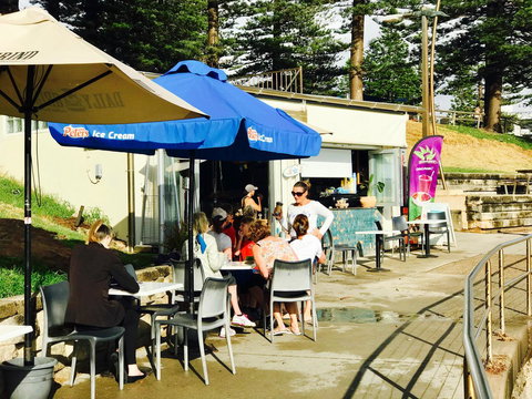 Stylish 3 Bedroom Beachview Apartment - Accommodation Rockhampton 14