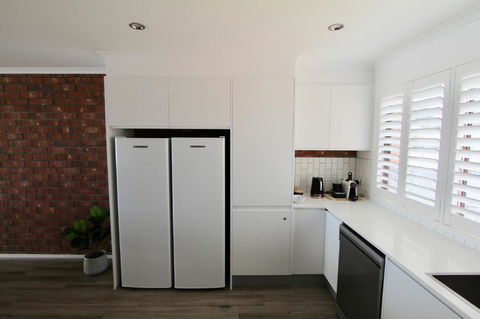 Southern Sands\' Beachfront Apartment - Accommodation Rockhampton 9