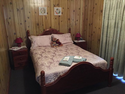 Clare Valley Cabins - Accommodation Rockhampton 18