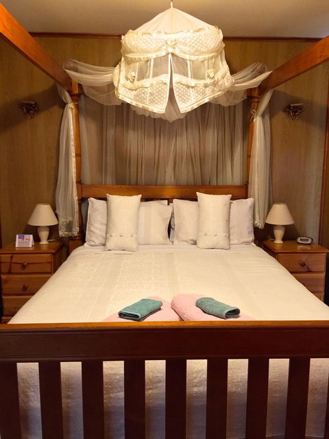 Clare Valley Cabins - Accommodation Rockhampton 2