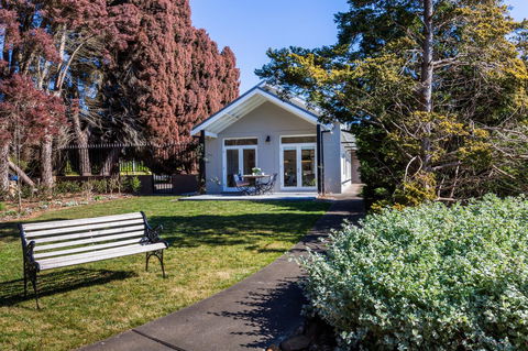The Folly - Accommodation Rockhampton 7