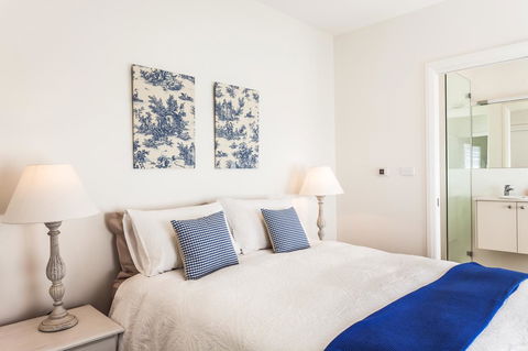The Folly - Accommodation Rockhampton 4