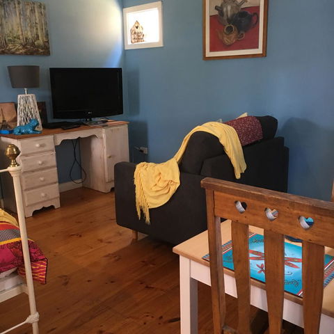 KI Dragonfly Guesthouse - Accommodation Rockhampton 13