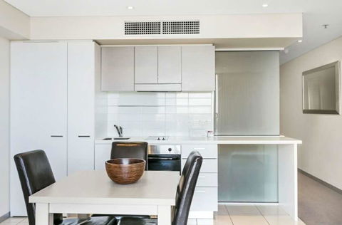 Oaks Horizon+city View+free Parking - Accommodation Rockhampton 3