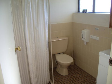 Aviators Lodge - Accommodation Rockhampton 34