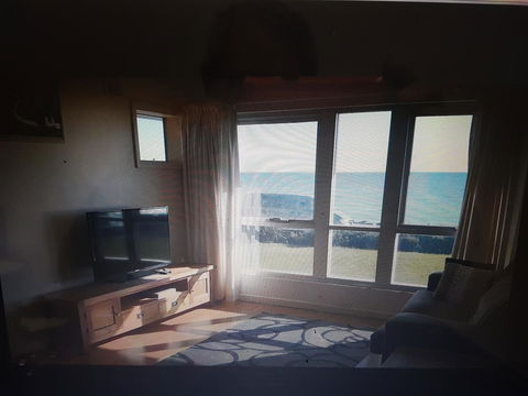 Glenelg Shores - Accommodation Rockhampton 9