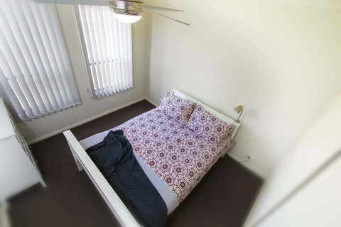 Brock's Base - Accommodation Rockhampton 3