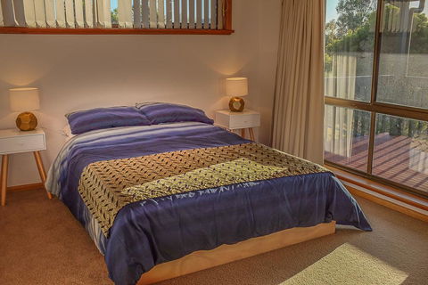 Seacroft - Accommodation Rockhampton 8