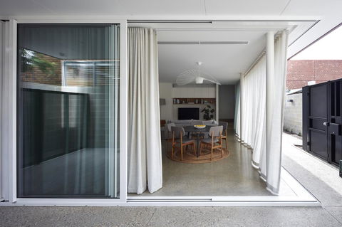 Swainson On Castle - Accommodation Rockhampton 10
