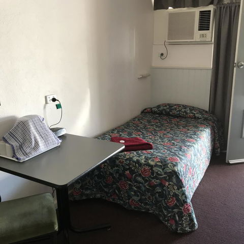 Travelway Motel - Accommodation Rockhampton 2