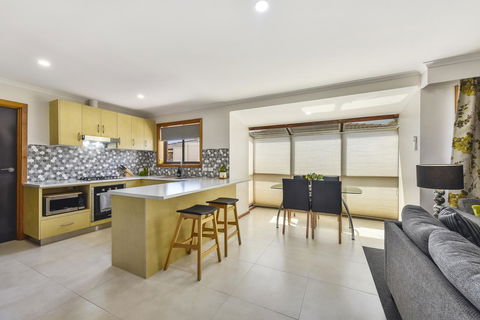 City Four Apartment - Accommodation Rockhampton 0