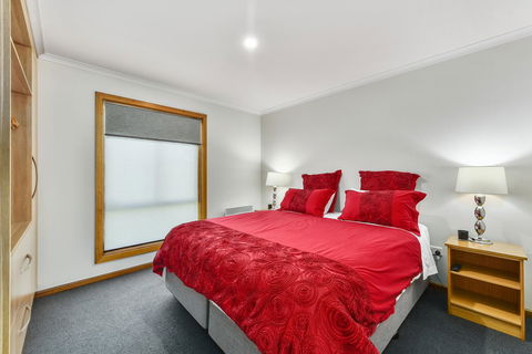 City Four Apartment - Accommodation Rockhampton 3