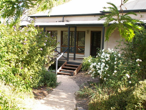 Archery Road Estate - Accommodation Rockhampton 16