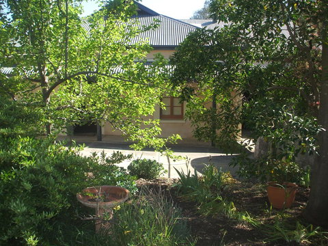 Archery Road Estate - Accommodation Rockhampton 8