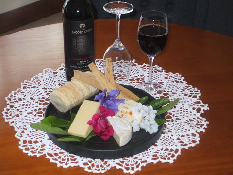 Archery Road Estate - Accommodation Rockhampton 6