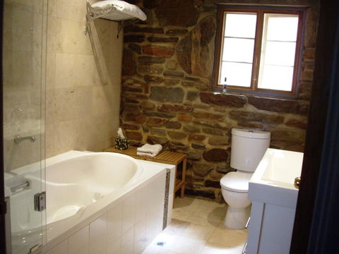 1860 Wine Country Cottages - Accommodation Rockhampton 6