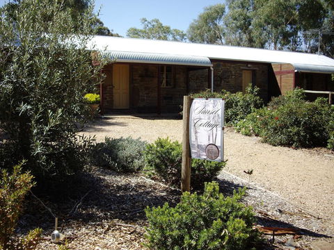 1860 Wine Country Cottages - Accommodation Rockhampton 22