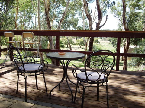 1860 Wine Country Cottages - Accommodation Rockhampton 14