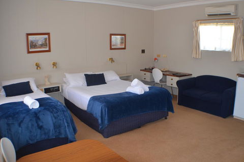 Deer Park Motor Inn Armidale - Accommodation Rockhampton 1