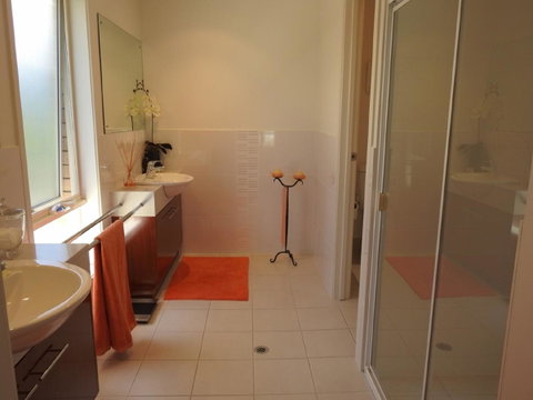 Sanctuary In The Valley - Accommodation Rockhampton 24