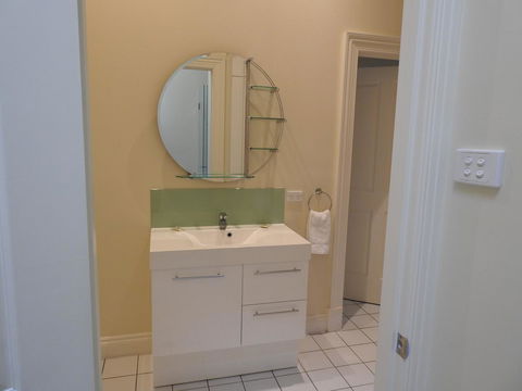 A Secret Garden - Accommodation Rockhampton 17